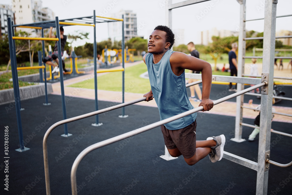 ADULT FITNESS EQUIPMENT